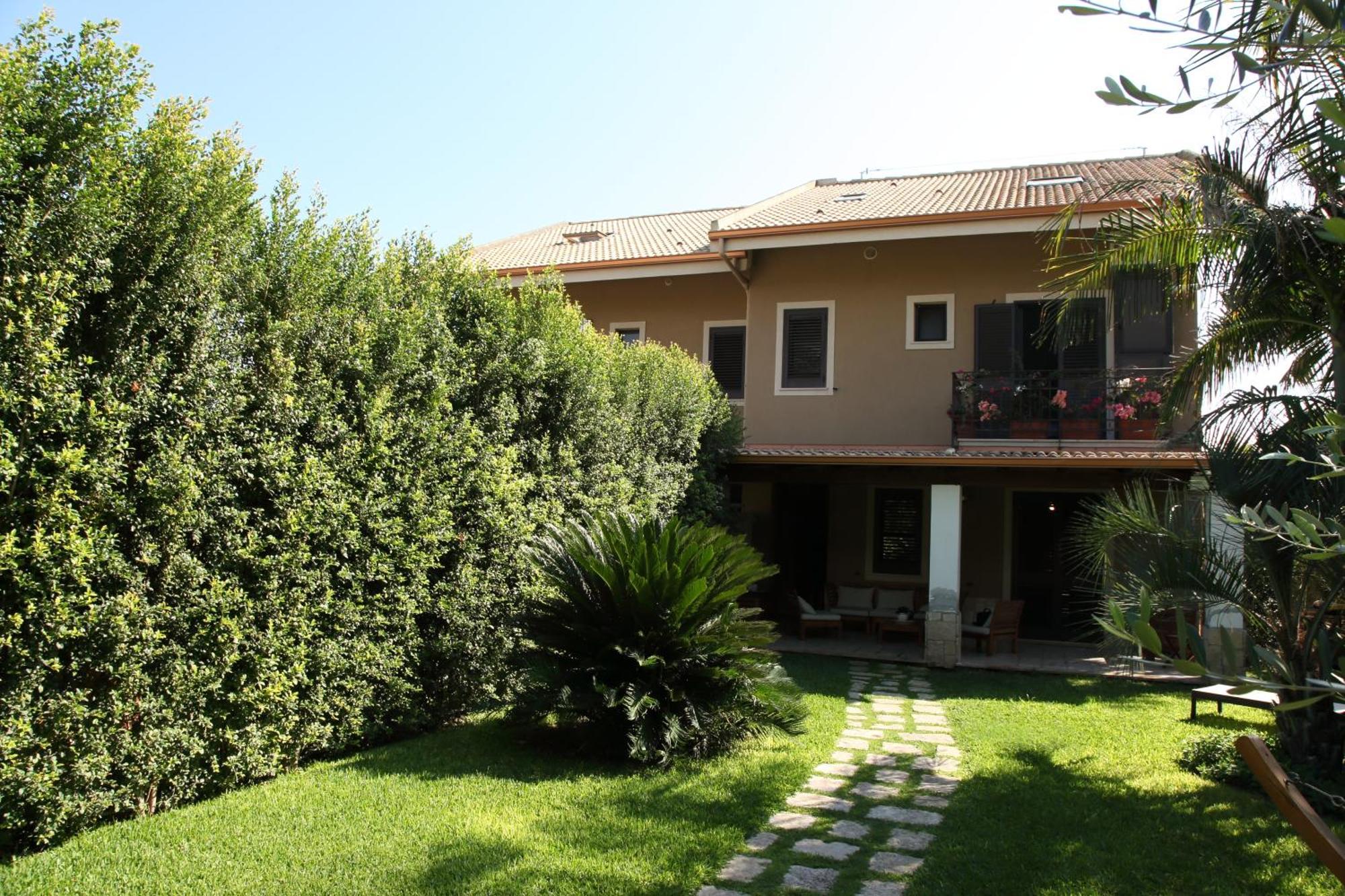 Domus Aurige Bed & Breakfast Messina Eksteriør bilde